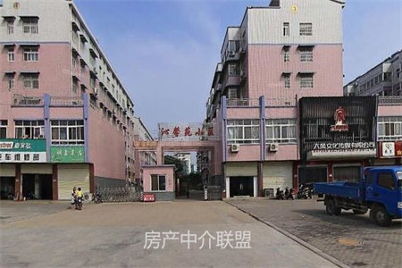 出售龙都明诚花园3室2厅2卫116.19平中档装修